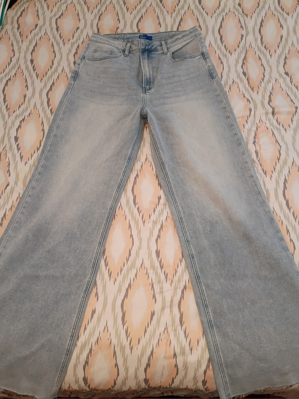 Light Blue Women's Wide-Leg, Raw Hem Jeans